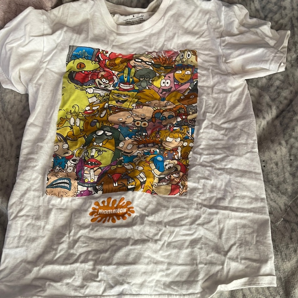 graphic tee
